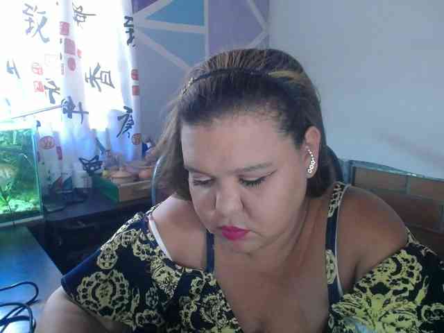 beautifulchubbyqueen webcam
