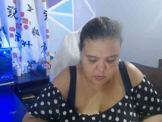 beautifulchubbyqueen webcam