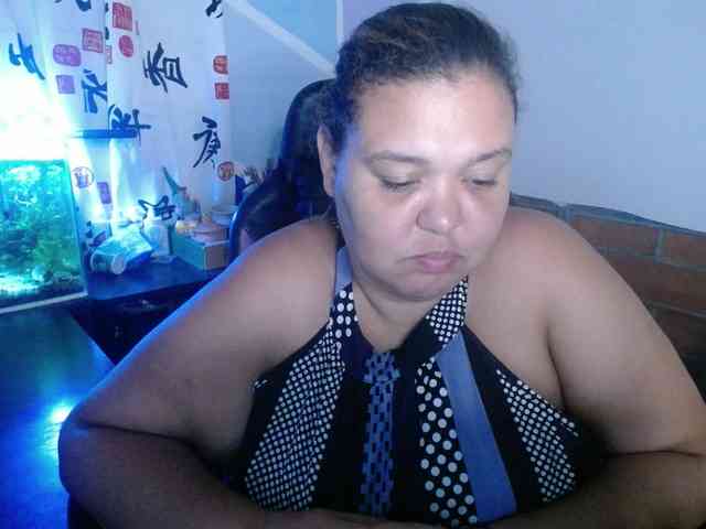 beautifulchubbyqueen webcam