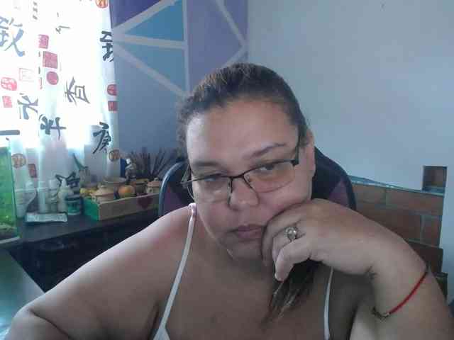 beautifulchubbyqueen webcam
