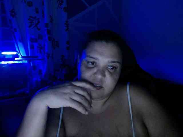 beautifulchubbyqueen webcam