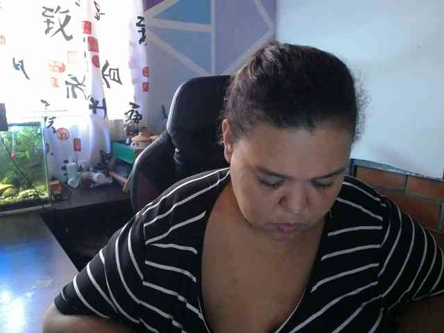 beautifulchubbyqueen webcam