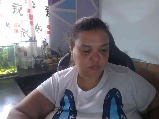 beautifulchubbyqueen webcam