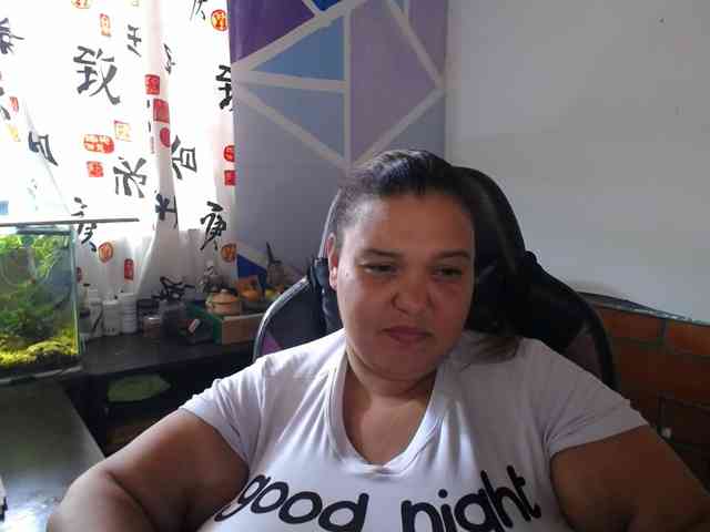 beautifulchubbyqueen webcam