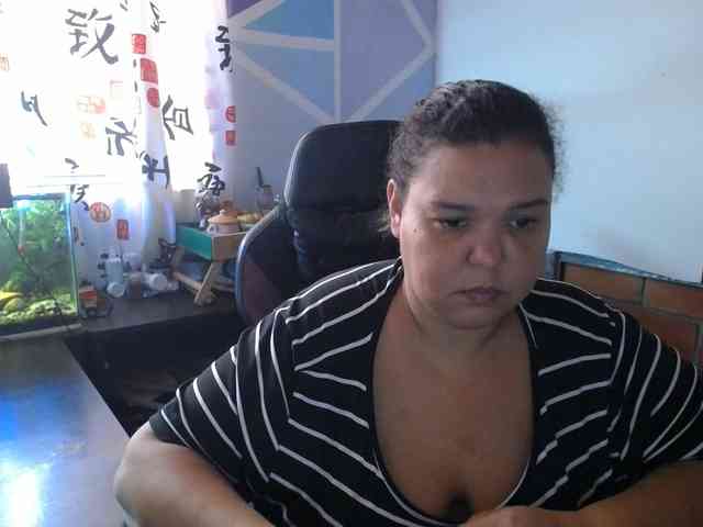 beautifulchubbyqueen webcam