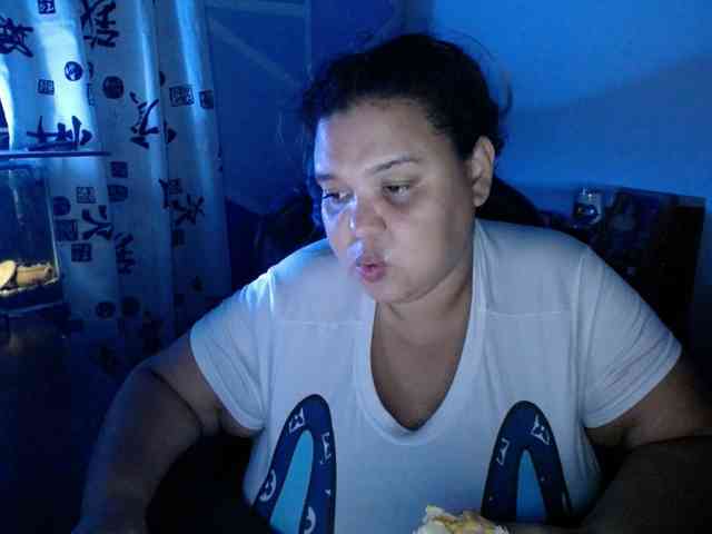 beautifulchubbyqueen webcam