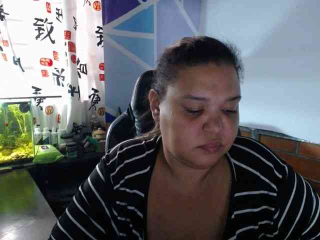 beautifulchubbyqueen webcam