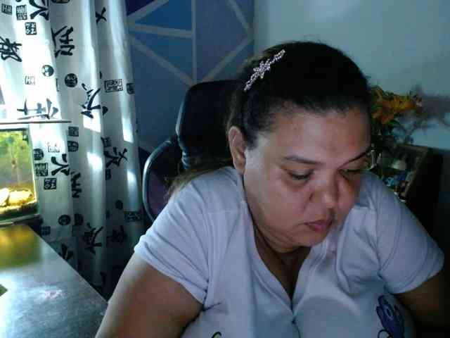 beautifulchubbyqueen webcam