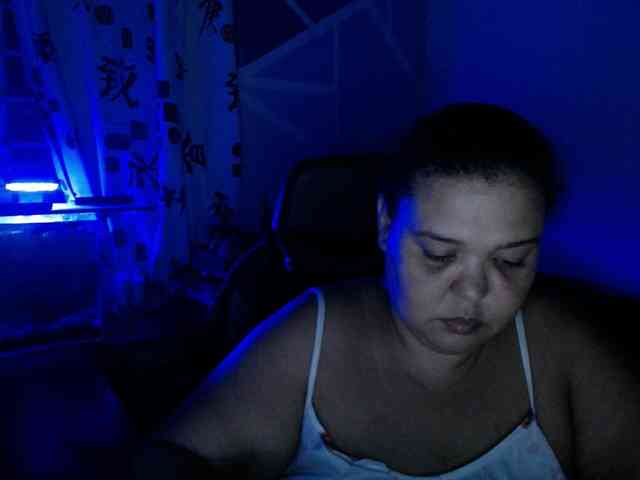 beautifulchubbyqueen webcam