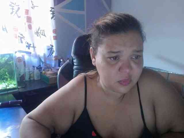 beautifulchubbyqueen webcam