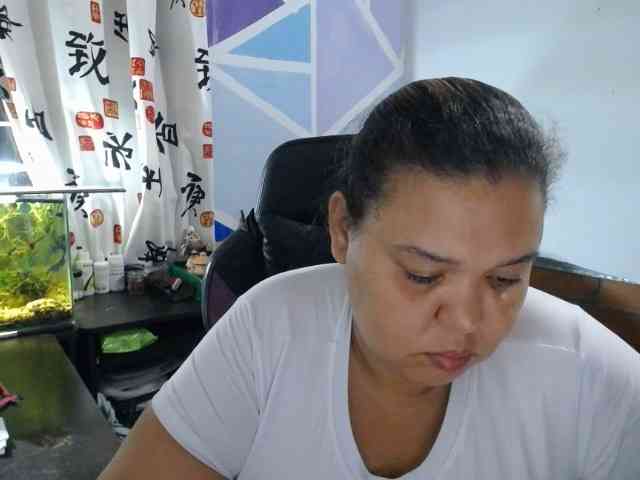beautifulchubbyqueen webcam