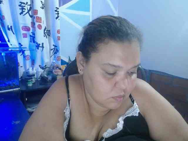 beautifulchubbyqueen webcam