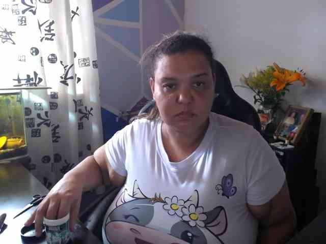 beautifulchubbyqueen webcam