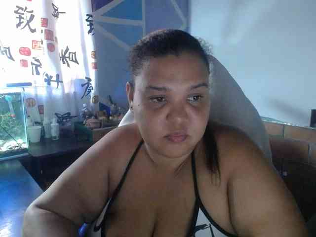 beautifulchubbyqueen webcam