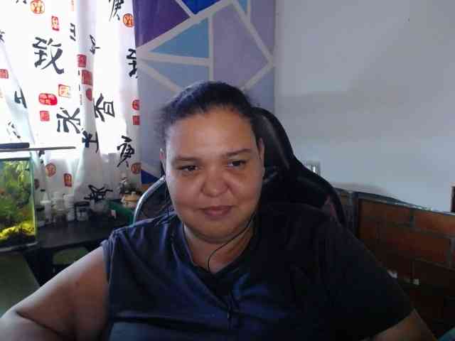 beautifulchubbyqueen webcam
