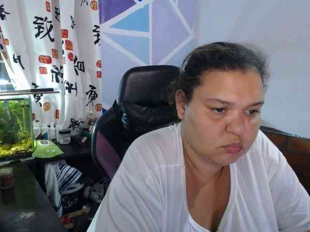 beautifulchubbyqueen webcam
