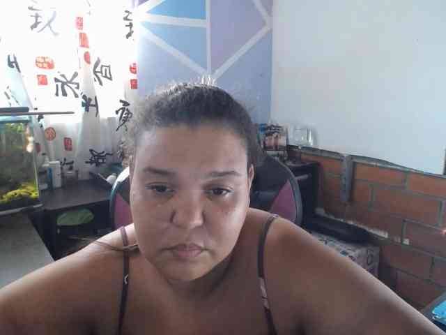 beautifulchubbyqueen webcam