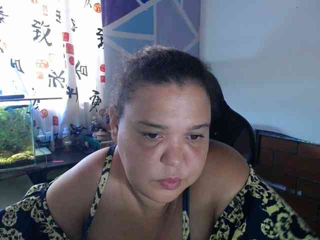 beautifulchubbyqueen webcam