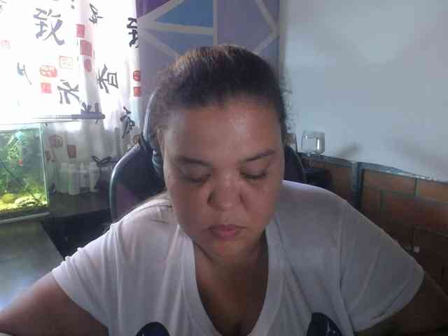 beautifulchubbyqueen webcam