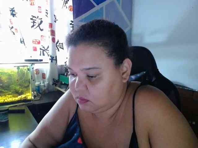 beautifulchubbyqueen webcam