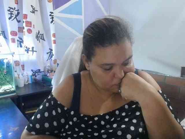 beautifulchubbyqueen webcam