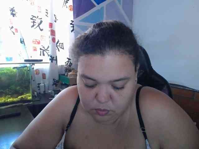 beautifulchubbyqueen webcam