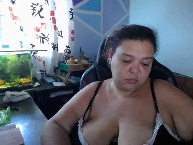 beautifulchubbyqueen webcam
