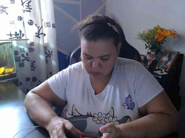 beautifulchubbyqueen webcam