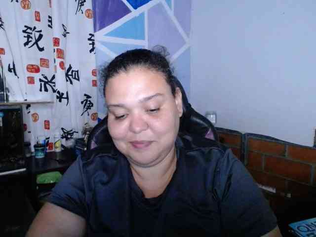 beautifulchubbyqueen webcam