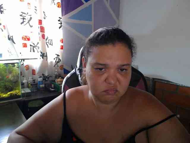 beautifulchubbyqueen webcam