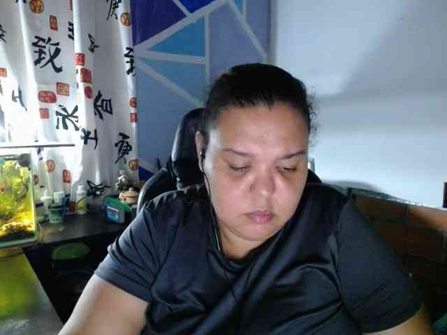 beautifulchubbyqueen webcam