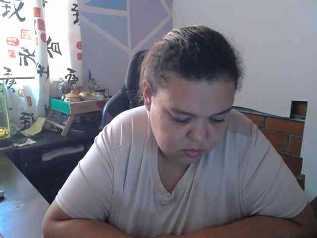 beautifulchubbyqueen webcam