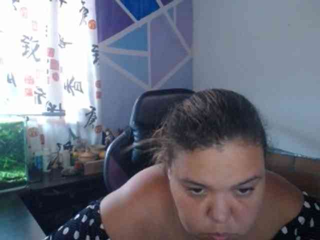 beautifulchubbyqueen webcam