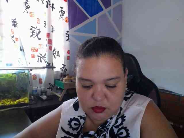 beautifulchubbyqueen webcam