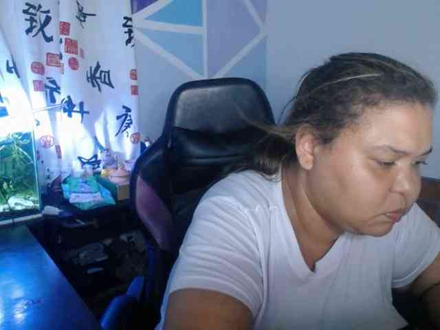 beautifulchubbyqueen webcam