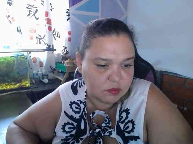 beautifulchubbyqueen webcam