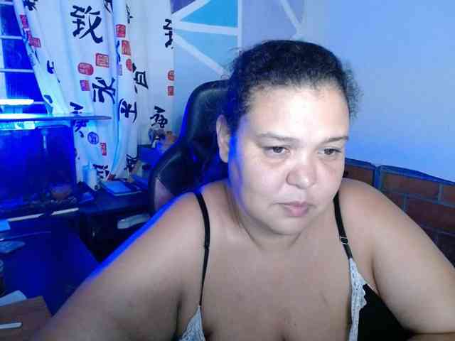 beautifulchubbyqueen webcam