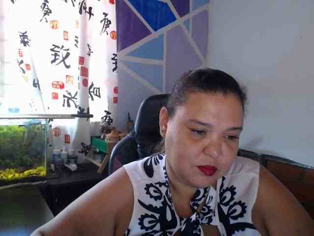 beautifulchubbyqueen webcam
