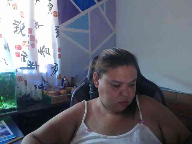 beautifulchubbyqueen webcam
