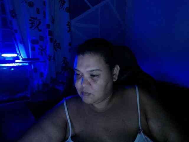beautifulchubbyqueen webcam