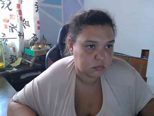 beautifulchubbyqueen webcam