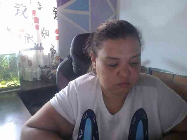 beautifulchubbyqueen webcam