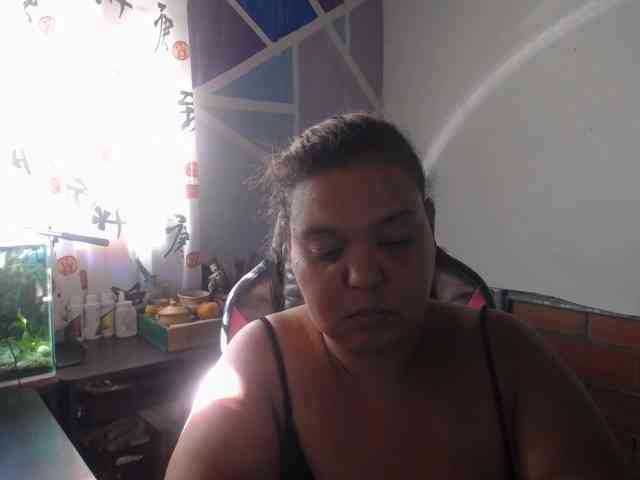 beautifulchubbyqueen webcam