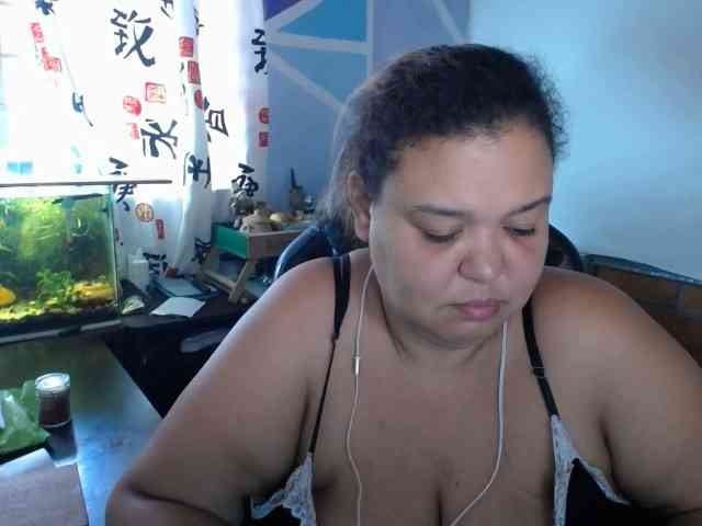 beautifulchubbyqueen webcam