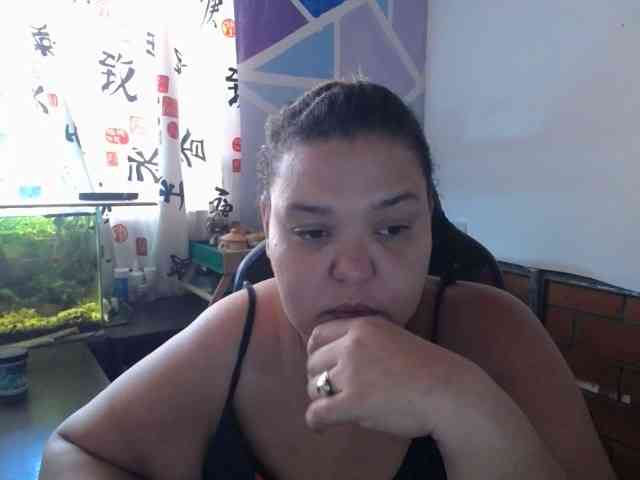 beautifulchubbyqueen webcam