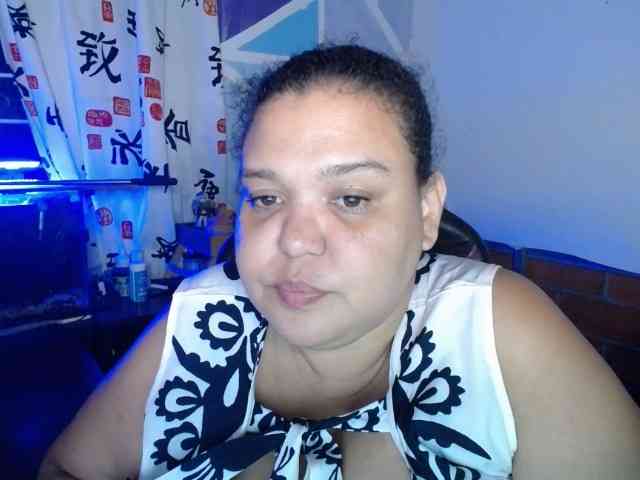 beautifulchubbyqueen webcam