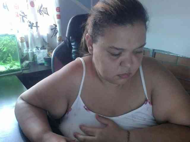 beautifulchubbyqueen webcam