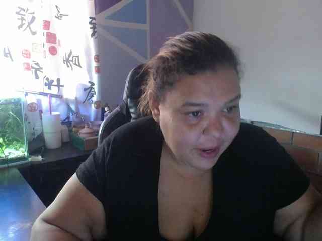 beautifulchubbyqueen webcam