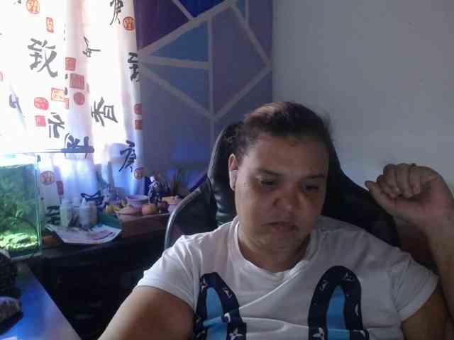 beautifulchubbyqueen webcam