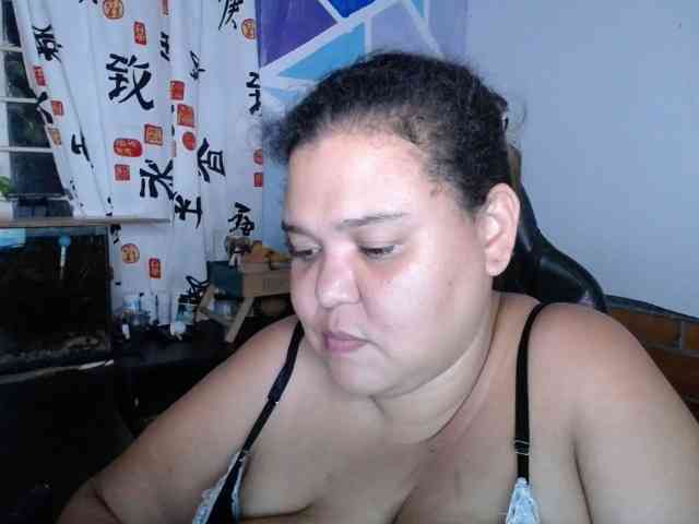 beautifulchubbyqueen webcam
